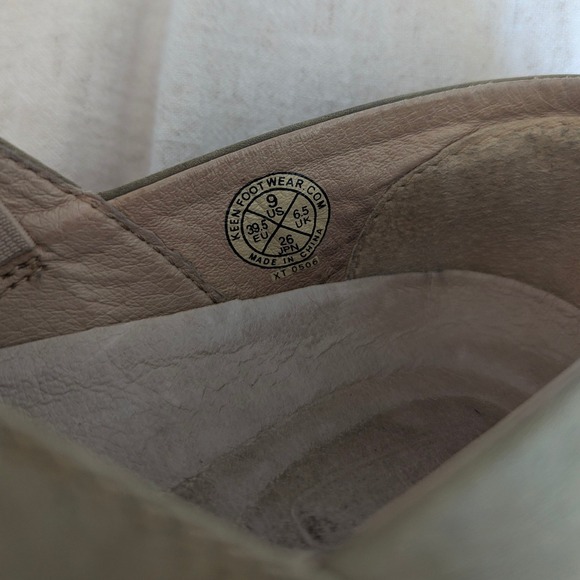 Keen Slip On Shoes Women 9 Green Nubuck Leather Loafers Gorpcore Comfort Casual - Picture 7 of 7